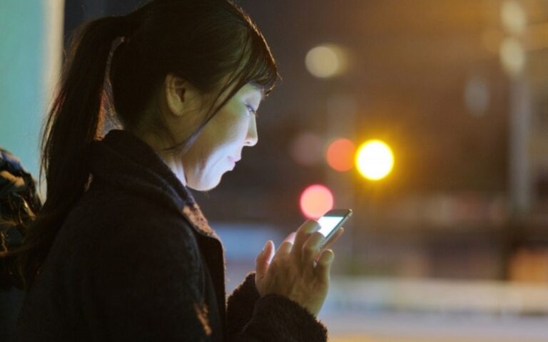 眼精疲労の悪化は不良姿勢